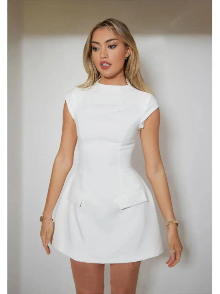 Petite robe noire sans manches Liliane
