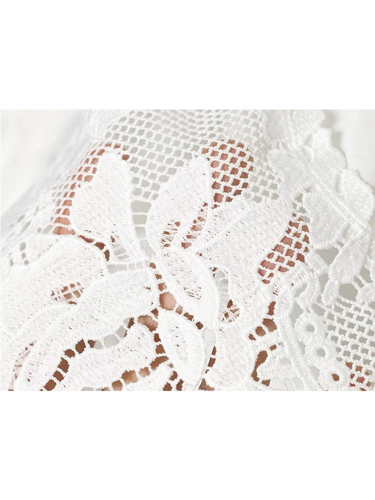 Blouse brodée en dentelle Josiane