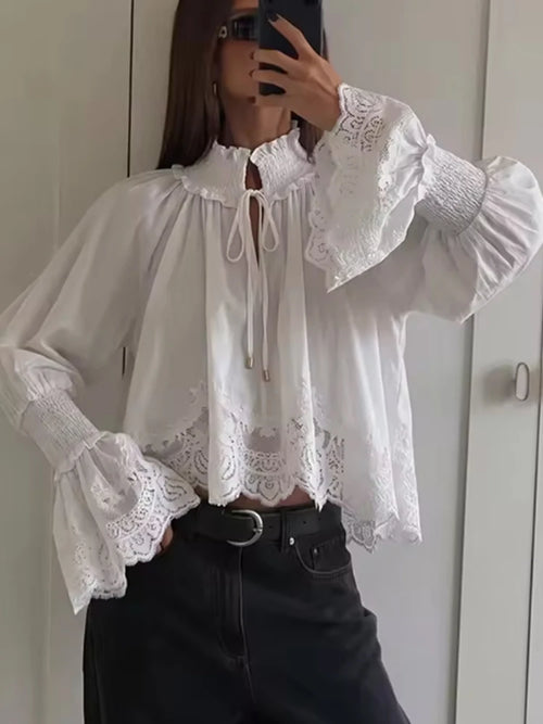 Blouse brodée en dentelle Josiane