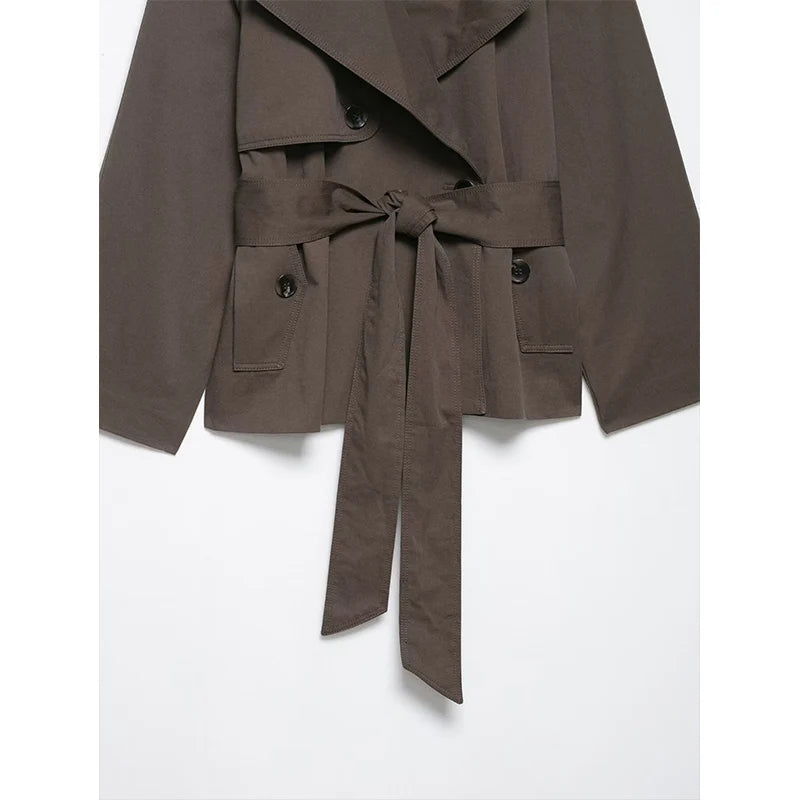 Gabardina corta con cinturón color topo Gwenaëlle