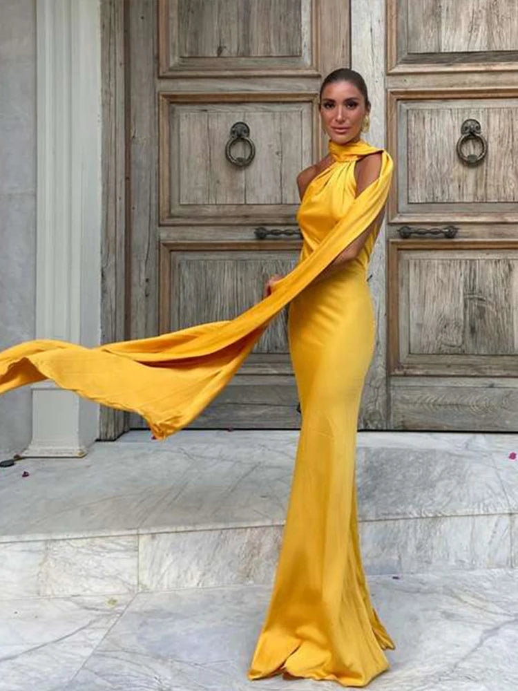 Robe de soirée en satin à ruban Isaure