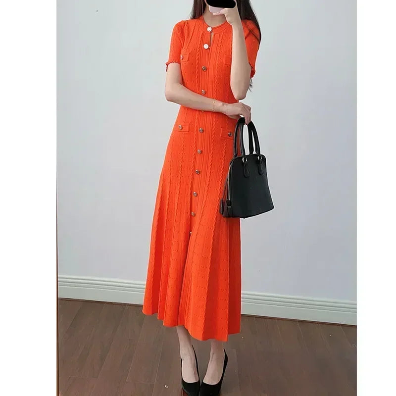 Robe longue en maille boutonnée à manches courtes Octavie