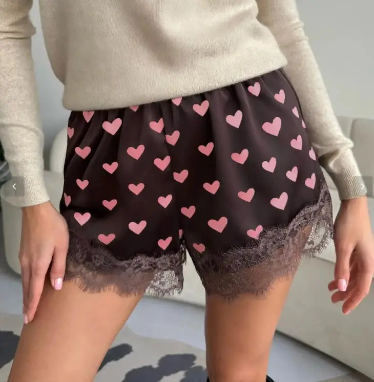 Mini-short satiné à dentelle Norah