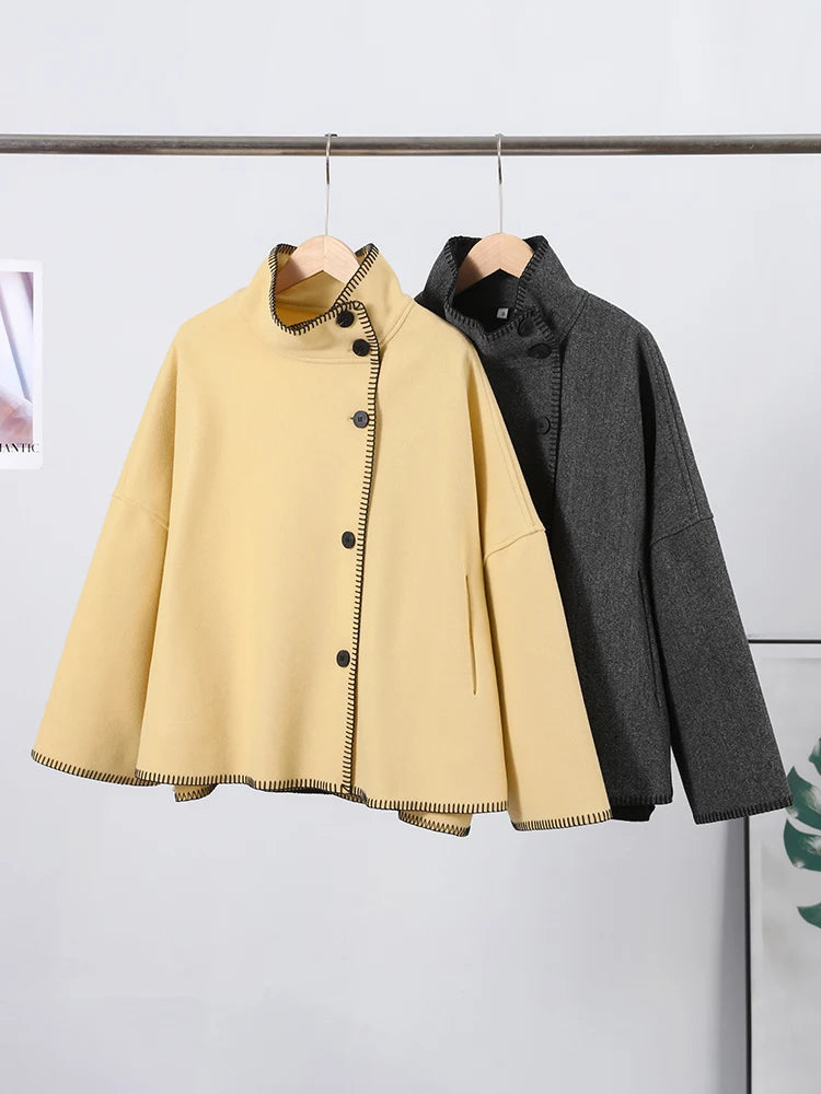 Manteau court à col montant Margaux-Anne