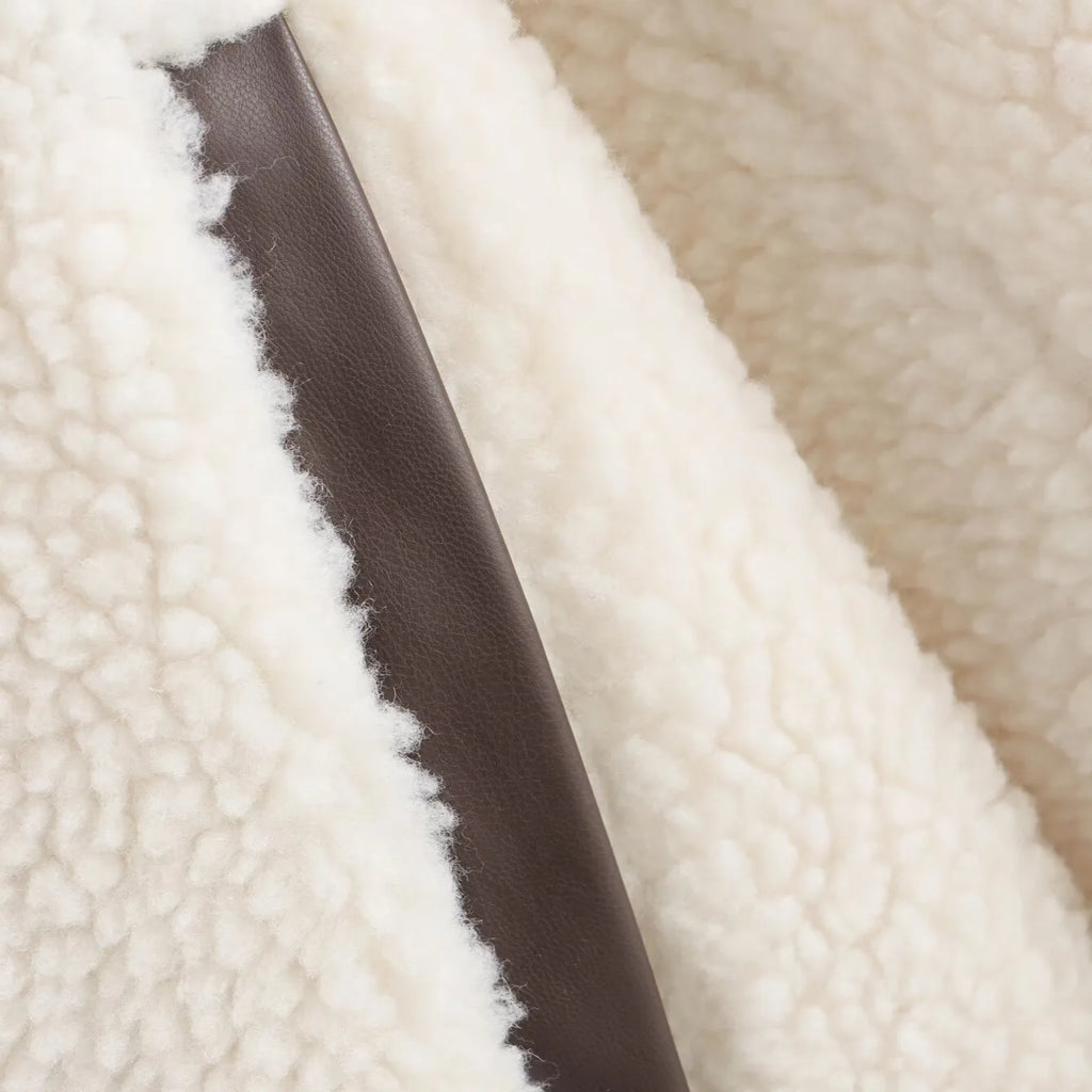 Manteau effet peau lainée à liseré noir Thérèse