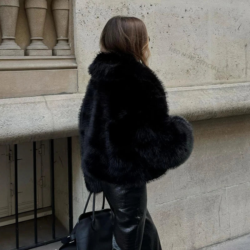 Veste en fausse fourrure à col châle Roxane
