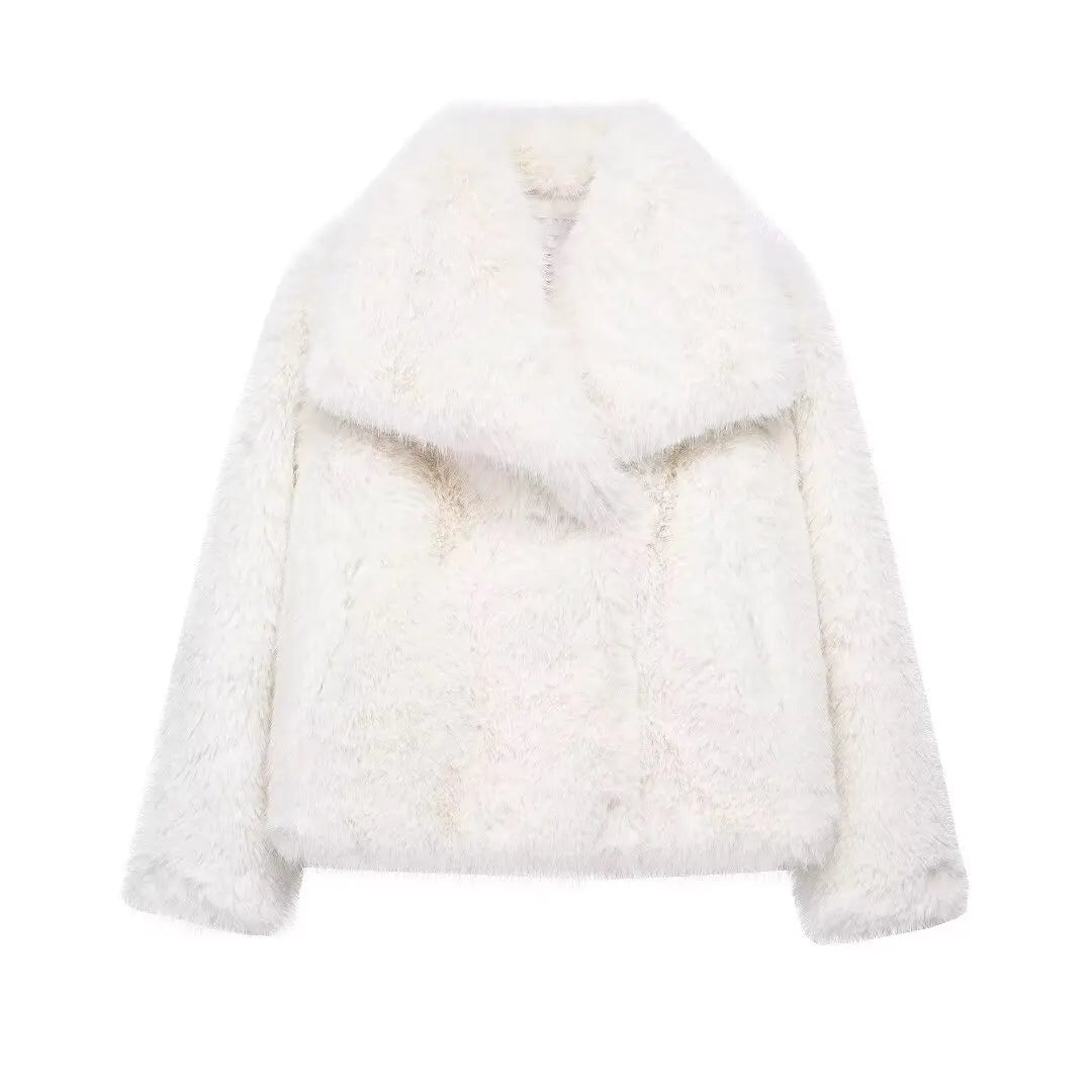 Veste courte en fausse fourrure Claudia