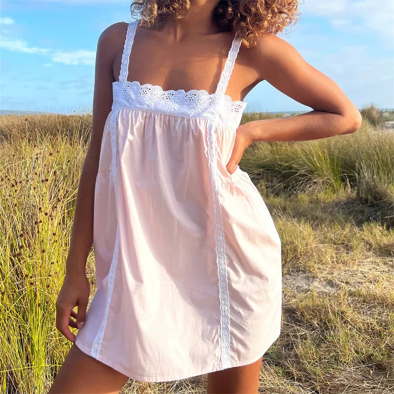 Robe babydoll à volants et dentelle Lucienne