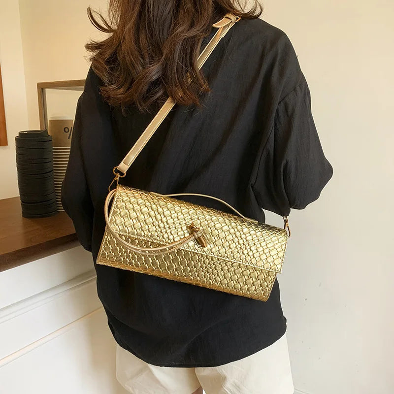 Pochette tressée allongée Armelle