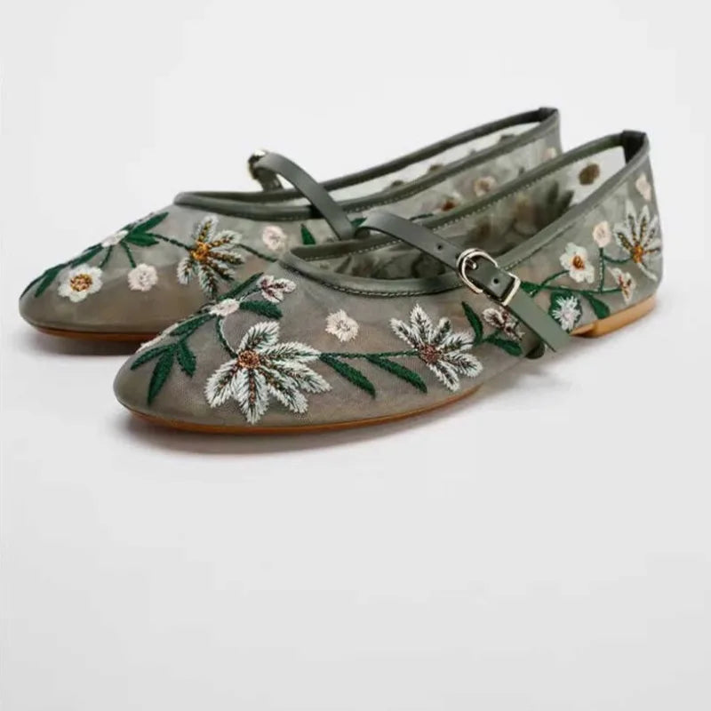 Ballerines en filet brodé Coline