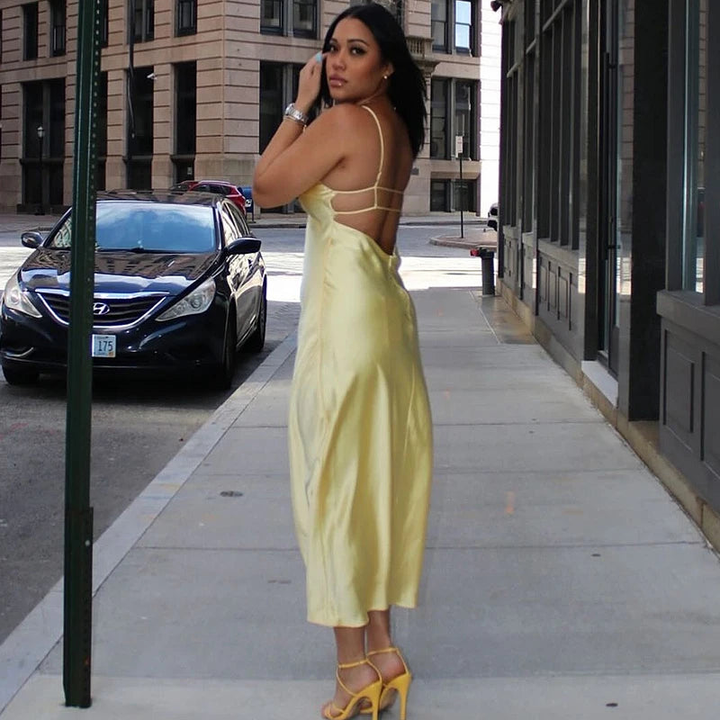 Robe nuisette mi-longue en satin Joséphine
