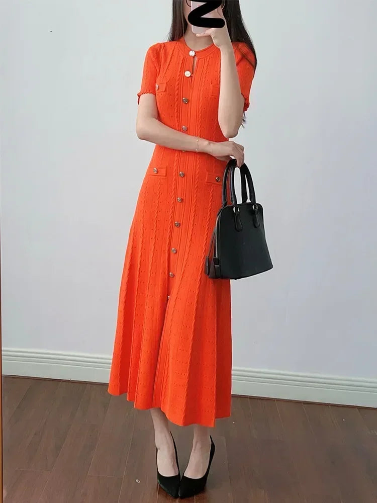 Robe longue en maille boutonnée à manches courtes Octavie