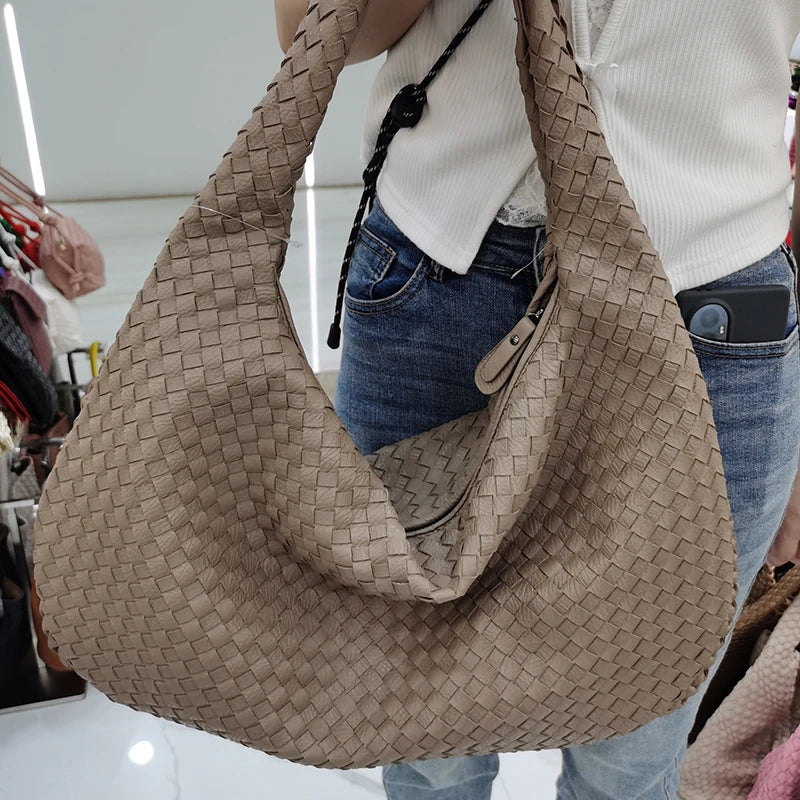Grand sac hobo tressé Gabrielle