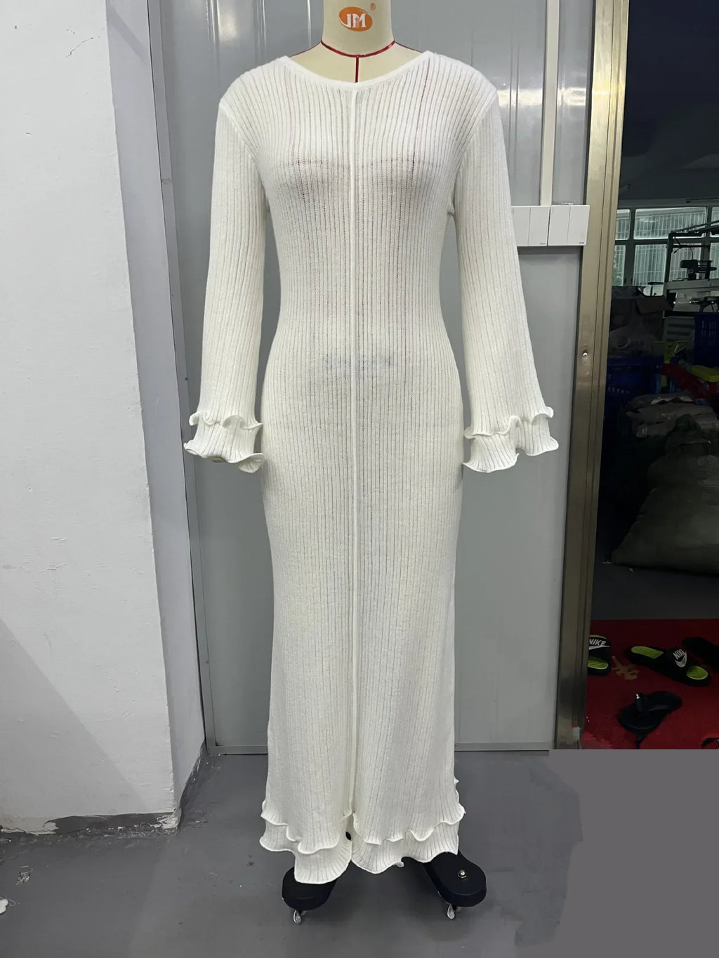 Robe longue en maille à manches évasées Apolline