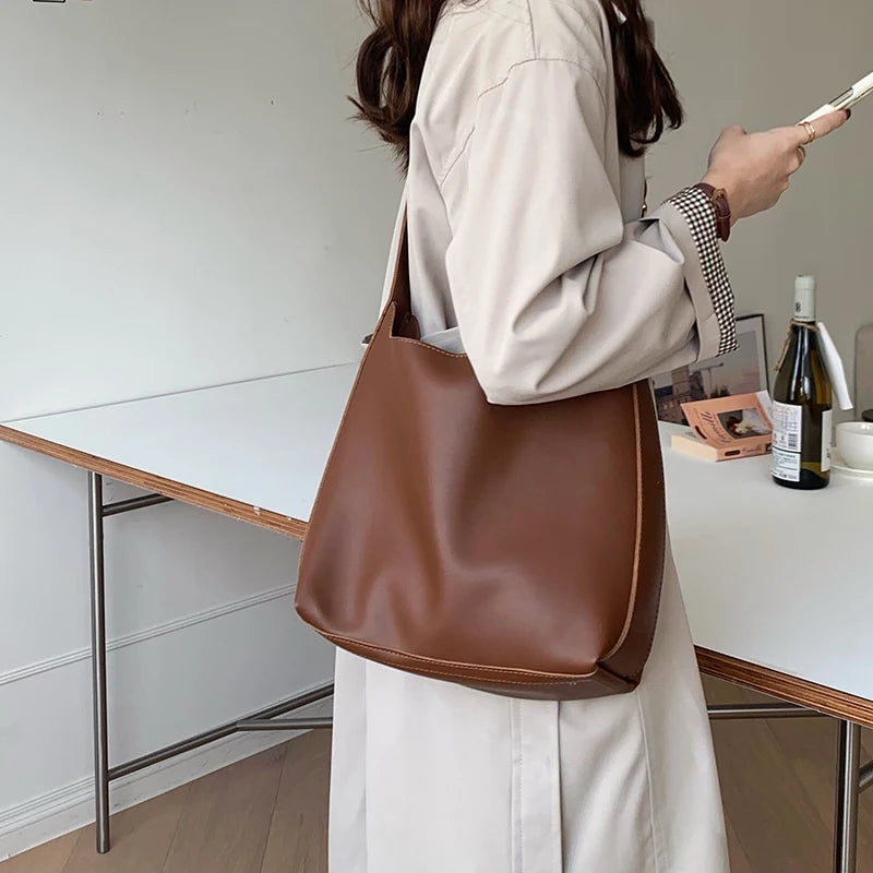 Sac seau avec pochette Ginette
