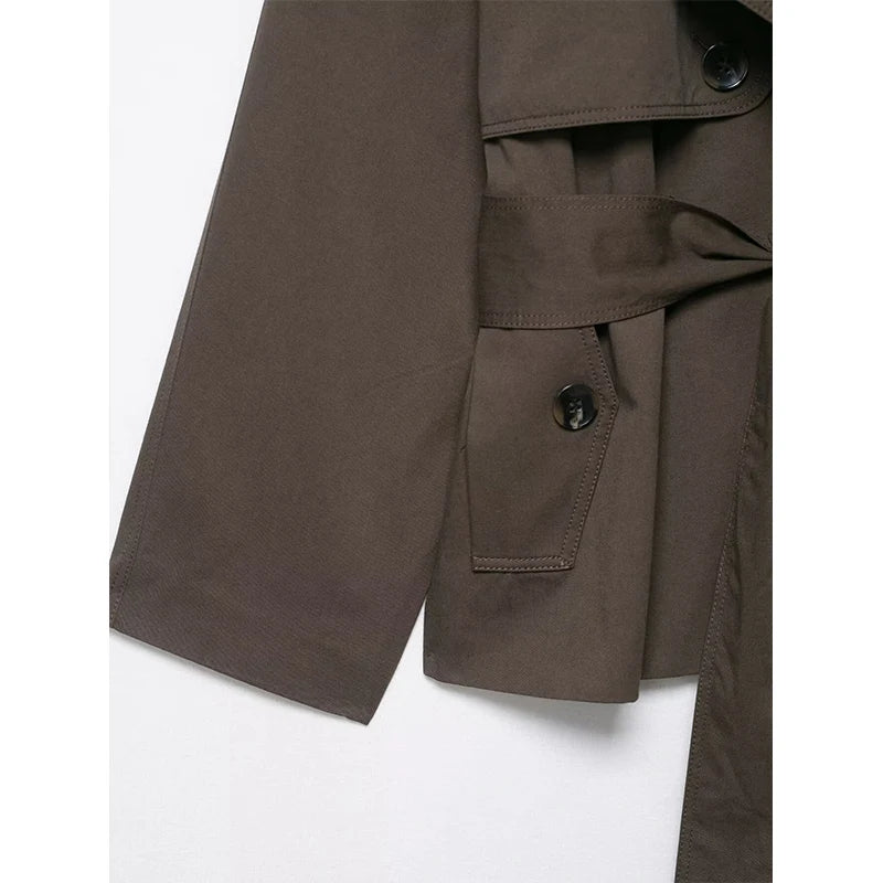 Kurzer Trenchcoat mit Gürtel in Taupe Gwenaëlle
