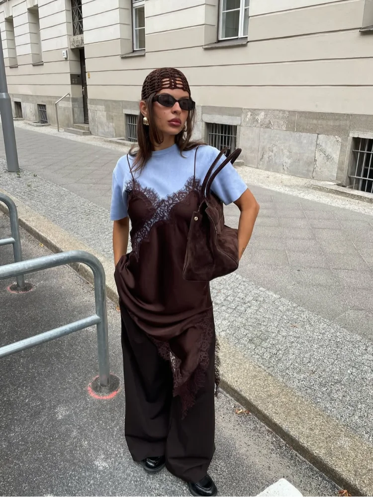 Robe courte en satin et dentelle Marion