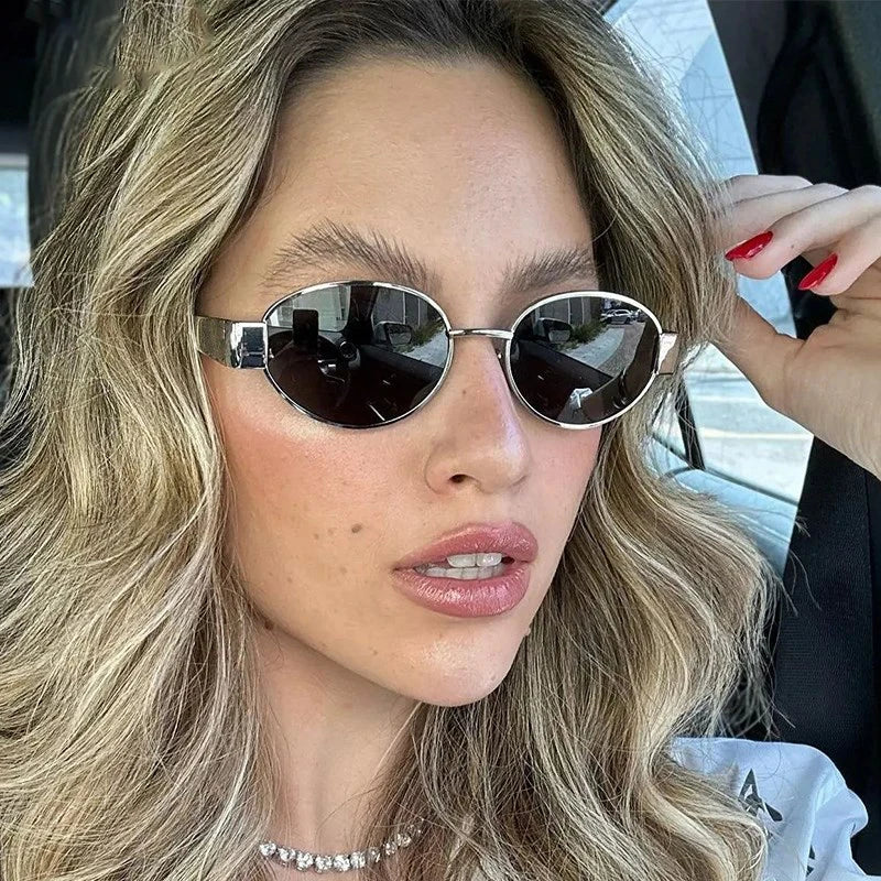 Lunettes de soleil rondes en métal Irène