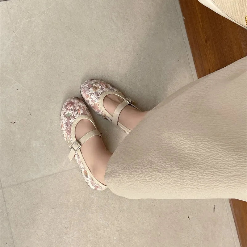 Ballerines en filet fleuri à bride Calixte