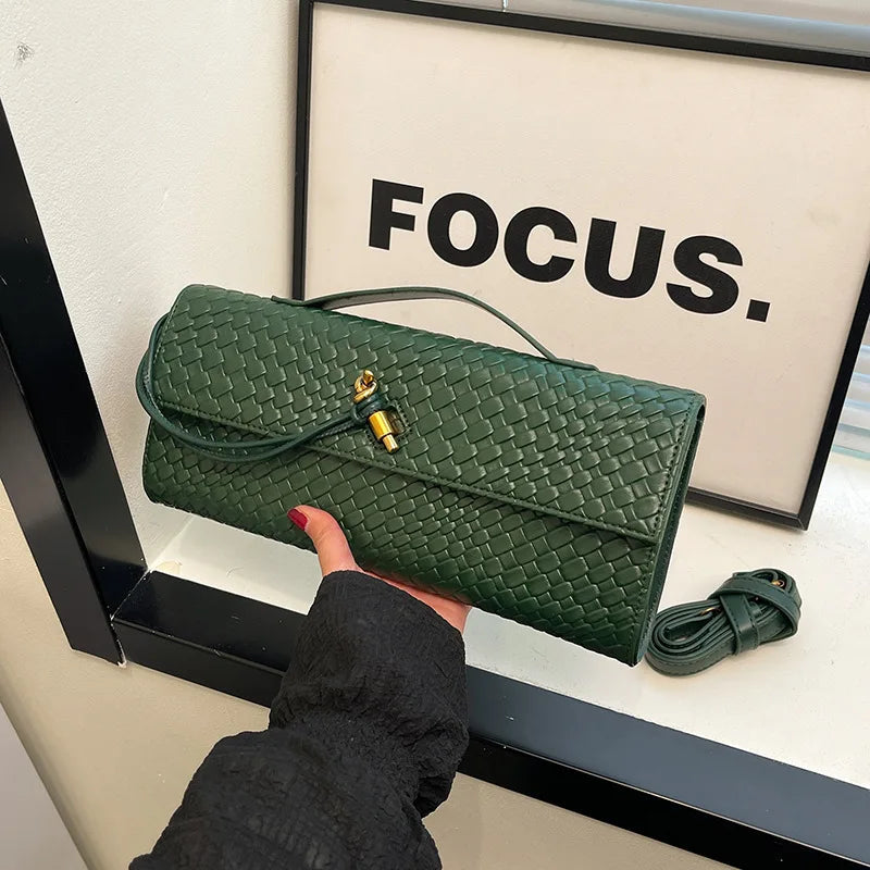 Pochette tressée allongée Armelle