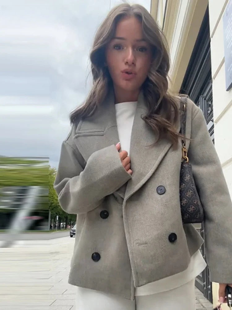 Manteau court à double boutonnage Victoria