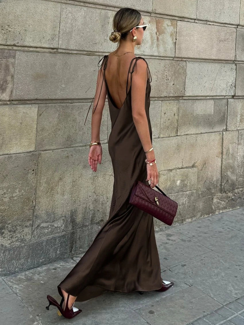 Robe longue fluide en satin Élia