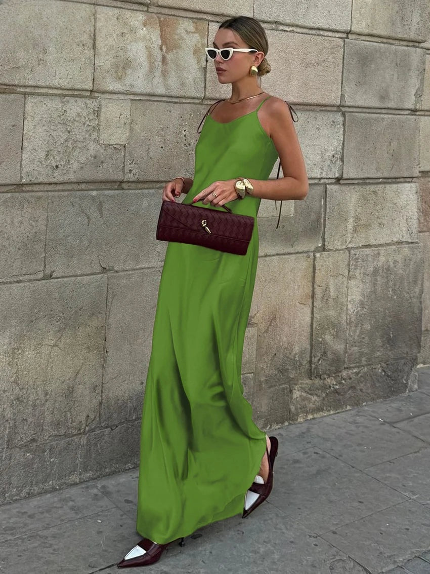 Robe longue fluide en satin Élia