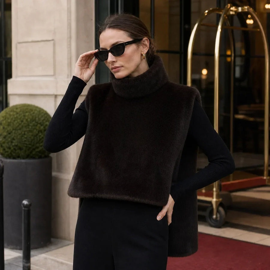 Gilet court col roulé en fausse fourrure Eugénie