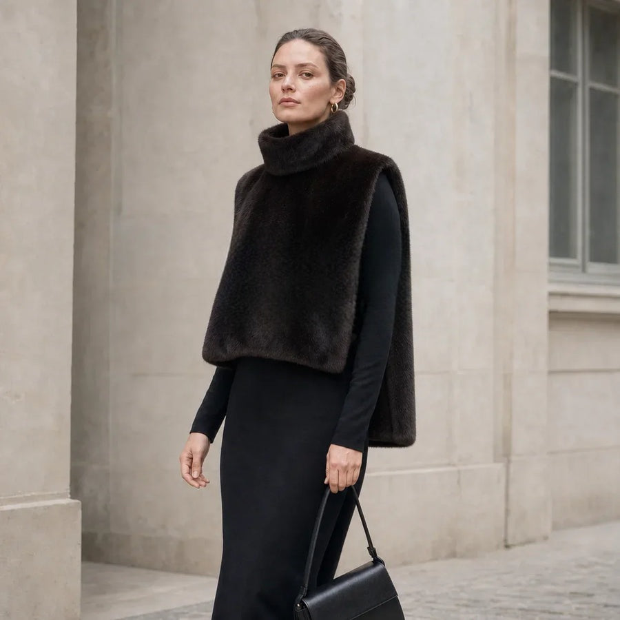 Gilet court col roulé en fausse fourrure Eugénie