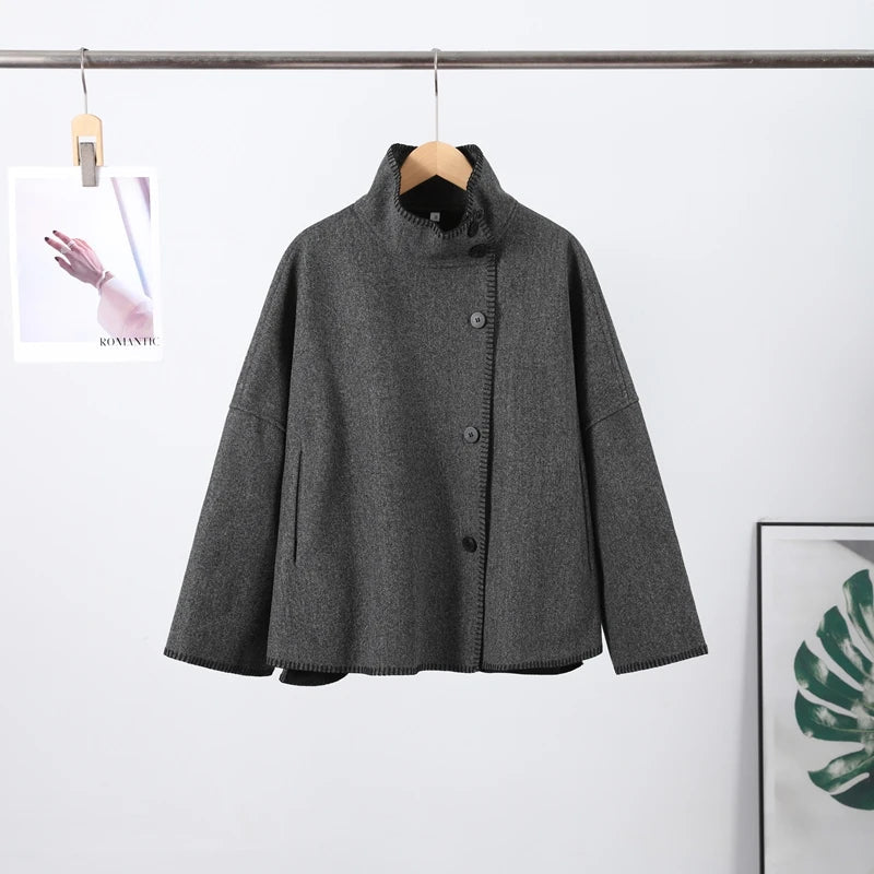 Manteau court à col montant Margaux-Anne