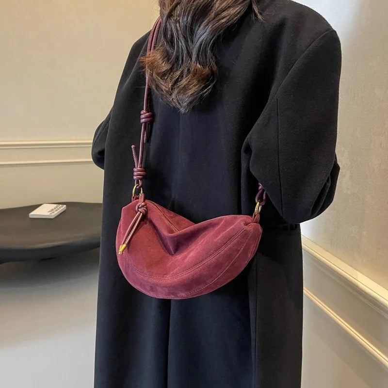 Petit sac bandoulière arrondi effet suède Bertille